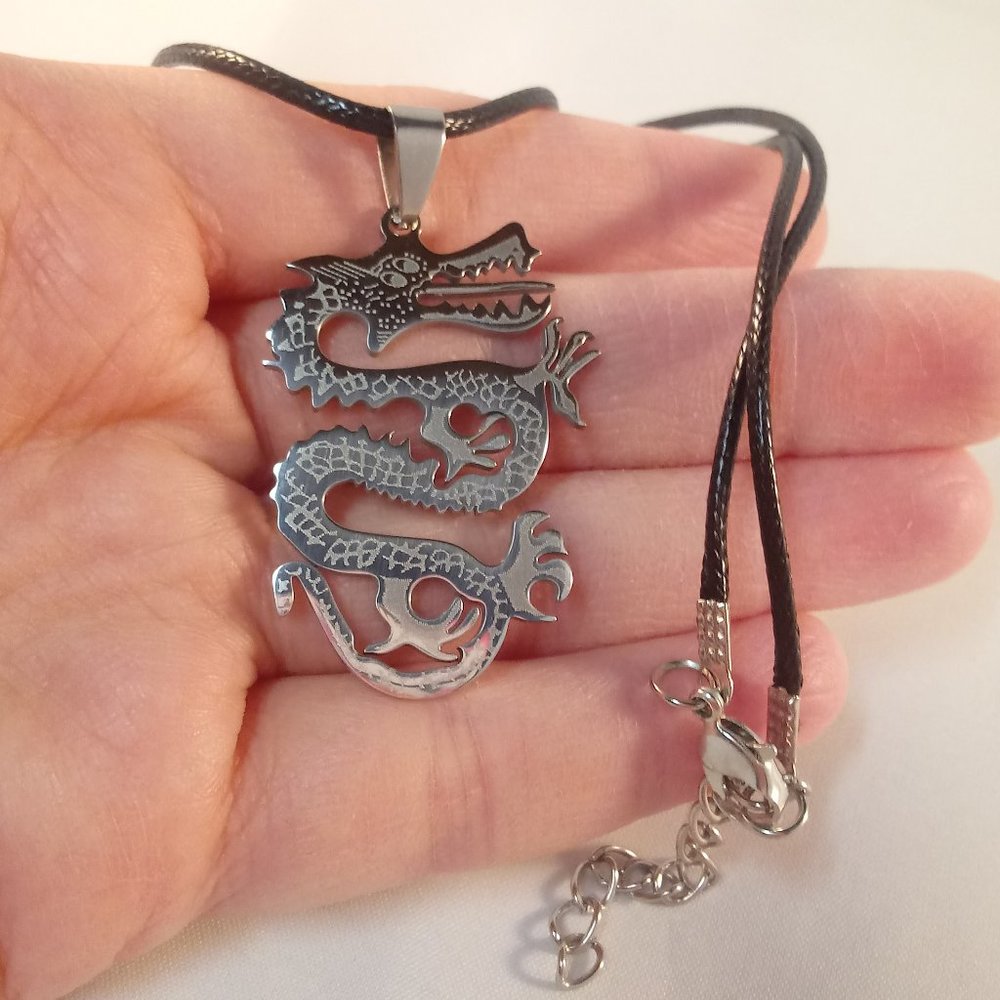 Mens Carved Dragon Stainless Steel Pendant Necklace Party Gift - Picture 2 of 4